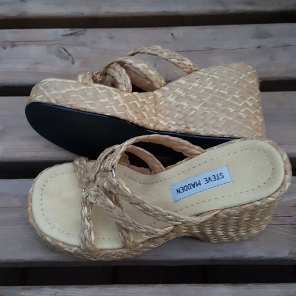 STEVE MADDEN HEELS SIZE US 7